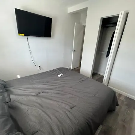 Fully Equipped Apartments With Parking Near Cocowalk Miami Exterior photo