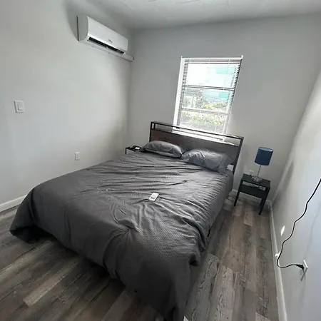 Fully Equipped Apartments With Parking Near Cocowalk Miami Exterior photo