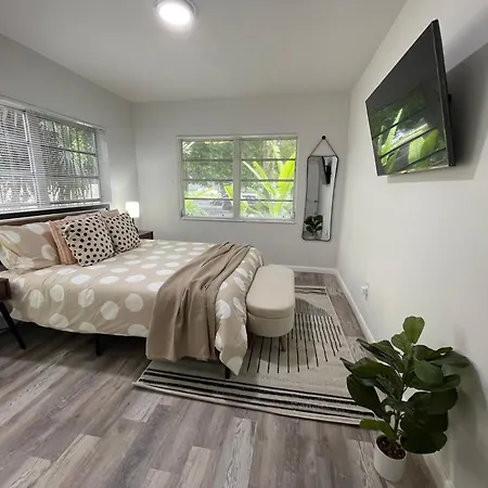 Fully Equipped Apartments With Parking Near Cocowalk Miami Exterior photo